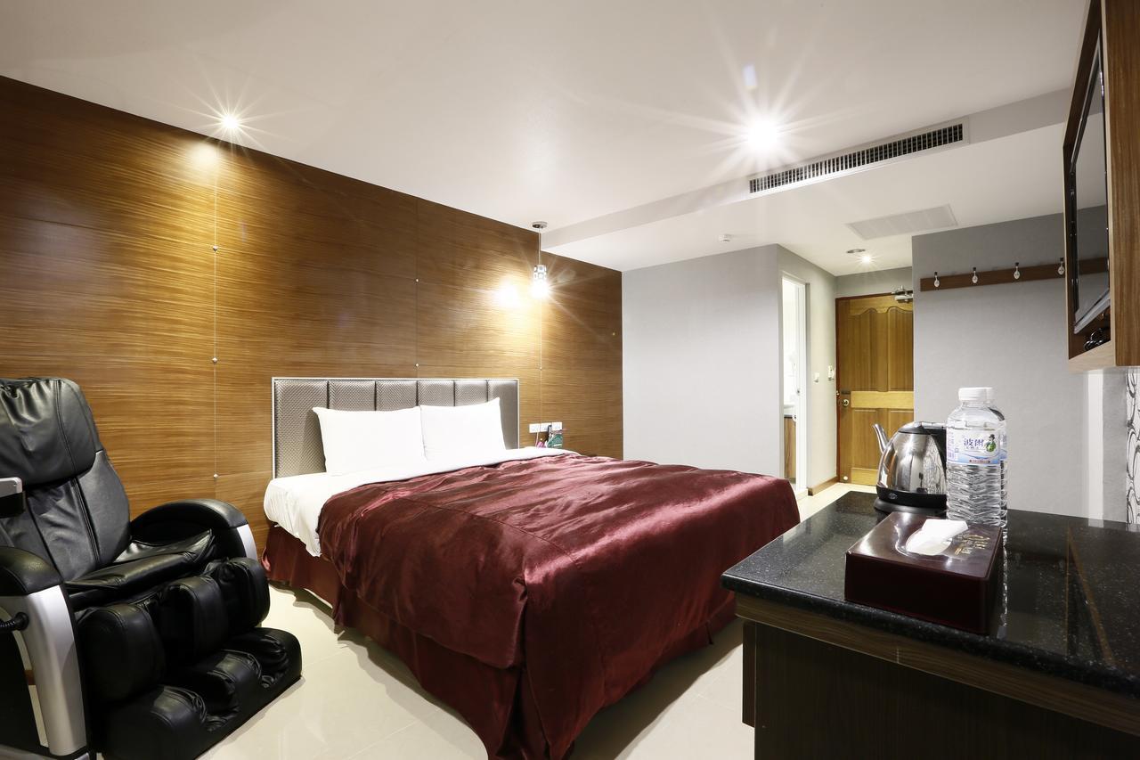 Hua Xiang Motel - Arena Гаосюн Екстер'єр фото